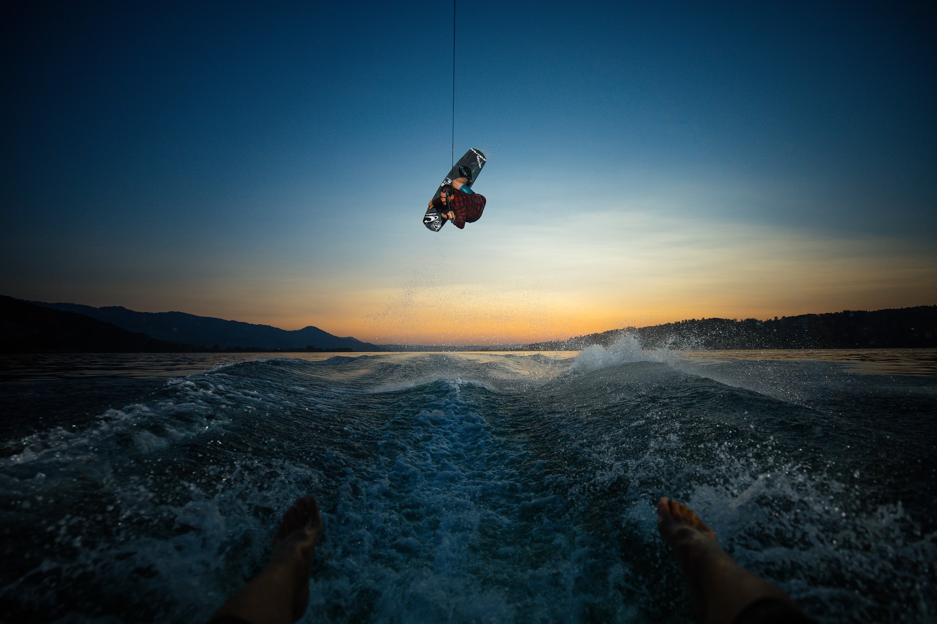 Nightshot Wakeboarding - Marc Weiler - moodcase